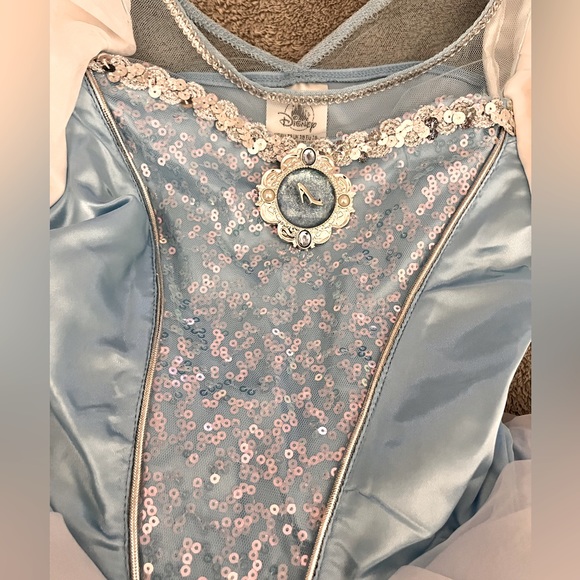 Disney princess Cinderella dress and accessories - Picture 3 of 10